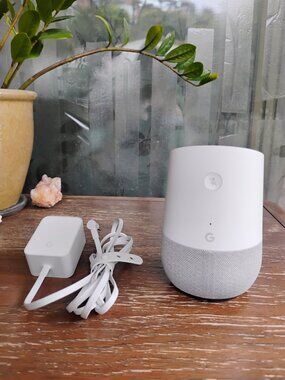 Google Home Smart Speaker Assistant